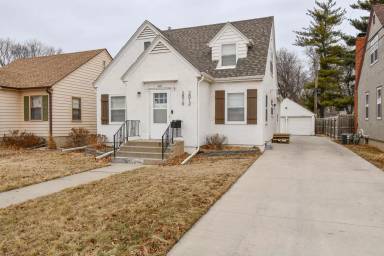 Main picture of 2012 W 22nd St