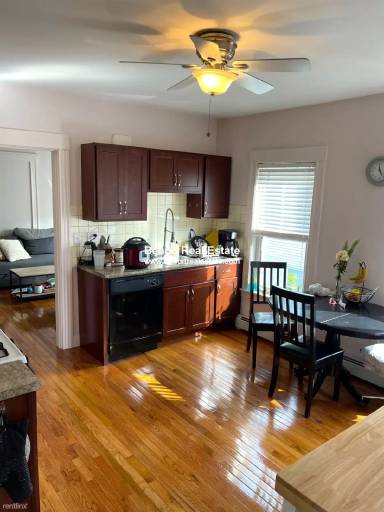 Main picture of 11 Endicott Ave