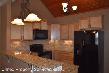 Main picture of 100-15 Padre Dr