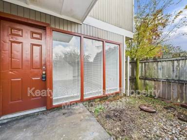 Main picture of 407 Fox Run Ave