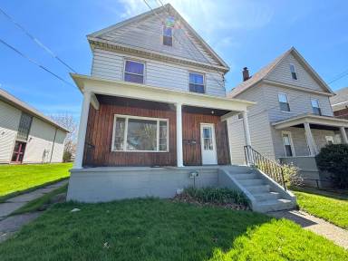 Main picture of 533 E 3rd St