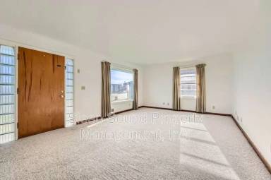 Main picture of 51631 Columbia River Hwy