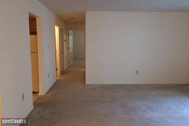 Main picture of 1290 Ox Rd