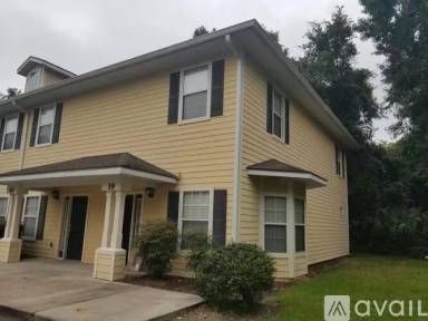 Main picture of 2946 SW 35th Pl