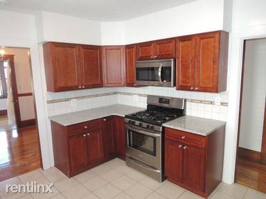 Main picture of 79 Boylston St