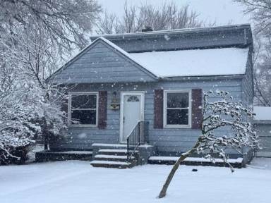 Main picture of 16299 Nicolai Ave