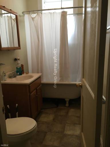 Main picture of 90 Cypress St