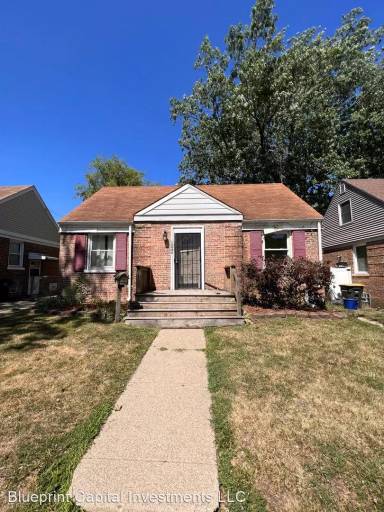 Main picture of 18046 School St