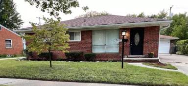 Main picture of 35701 Strathcona St
