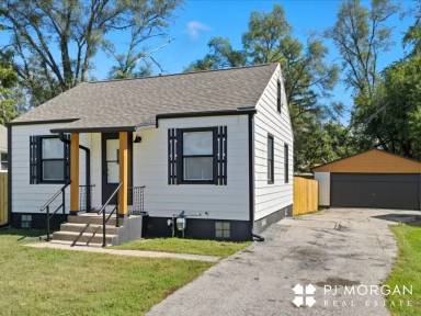 Main picture of 4139 N 40th Ave
