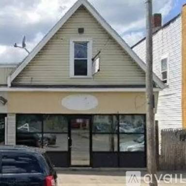 Main picture of 487 Portland Ave