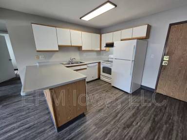 Main picture of 60 Miller Ave SW