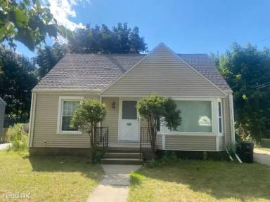 Main picture of 1026 S Wisner St