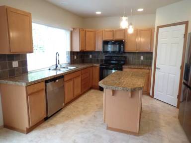 Main picture of 15410 87th Ave E