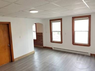 Main picture of 127 Burnside Ave