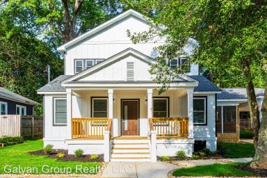 Main picture of 337 Clifford Ave NE