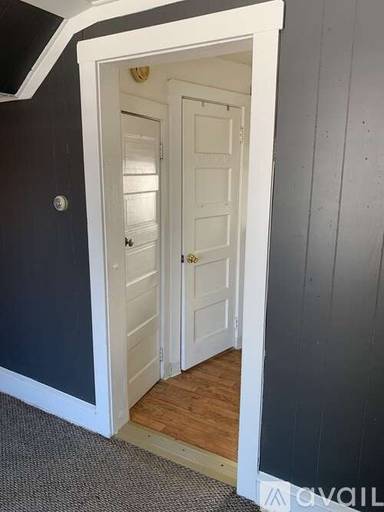 Main picture of 14 E Greenwood Ave