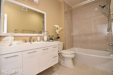 Main picture of 7103 S Durango Dr