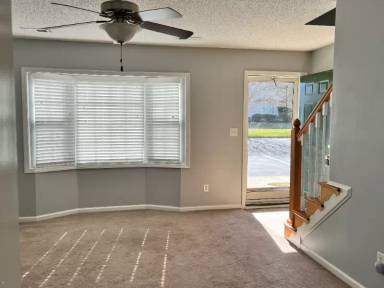 Main picture of 2355 Vineyard Dr