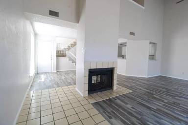 Main picture of 3815 Bremen St