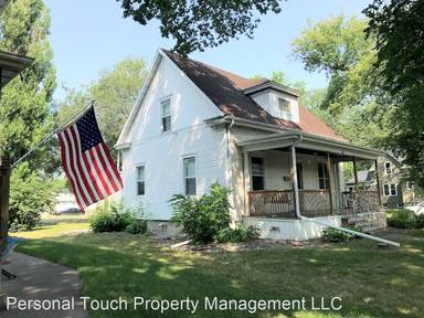 Main picture of 824 9th St N