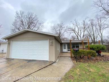Main picture of 1910 Golden Dr