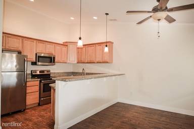 Main picture of 1211 Wurch Way