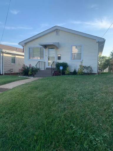 Main picture of 3638 Koeln Ave