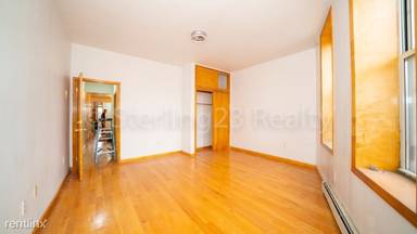 Main picture of 2921 Astoria Blvd