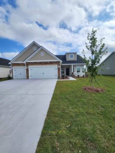 Main picture of 301 Augusta Green Way