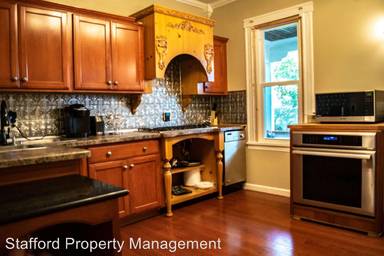 Main picture of 71 Wellington Ave