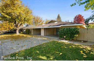 Main picture of 3024 Olive Glen Ct