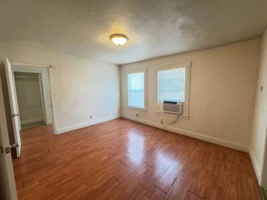 Main picture of 1315 E St
