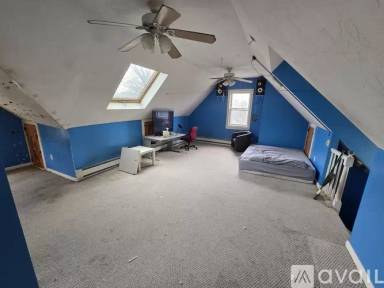 Main picture of 8 Price St