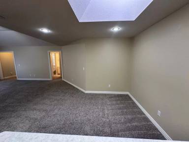 Main picture of 8 Brennan Park