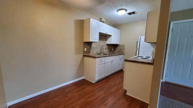 Main picture of 3840 S 46 - 5