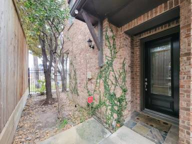 Main picture of 1602 White St