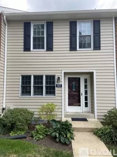 Main picture of 502 Meadow Ct