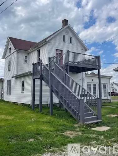 Main picture of 437 Maple Ave