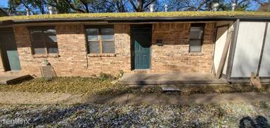 Main picture of 210 E Main St