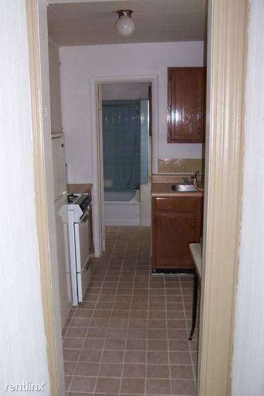 Main picture of 306 Thompson St