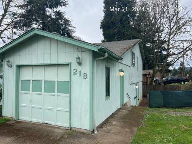 Main picture of 216 N 9th St