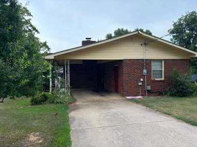 Main picture of 11618 Lucas Ferry Rd