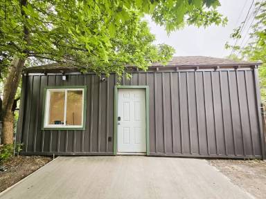 Main picture of 1020 E Lowell Ave