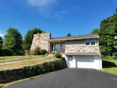 Main picture of 2111 W College Ave