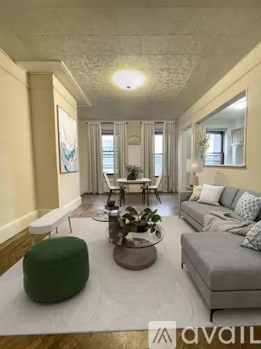 Main picture of 207 Pavonia Ave