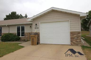 Main picture of 3220 10th St SW