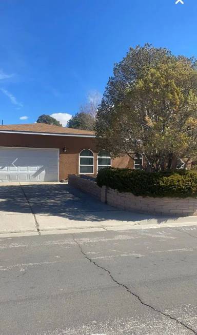 Main picture of 10204 Jarmel Dr NW