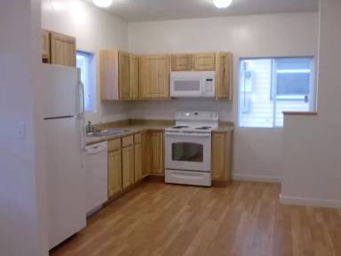 Main picture of 215 Inez - A