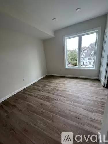 Main picture of 458 Washington St